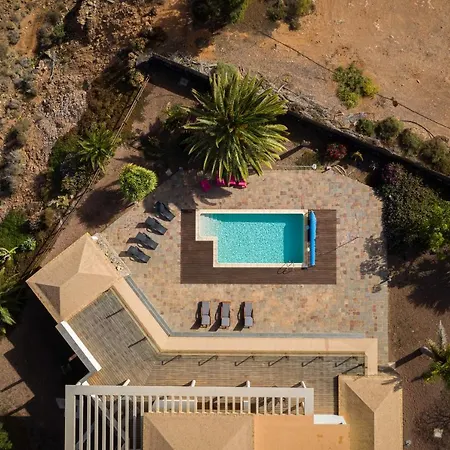 Villa Homeforguest Oasis With Swimming Pool In 4000m2 Garden *