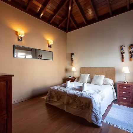 Homeforguest Oasis With Swimming Pool In 4000m2 Garden Villa