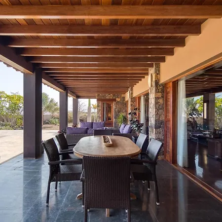Homeforguest Oasis With Swimming Pool In 4000m2 Garden Villa *
