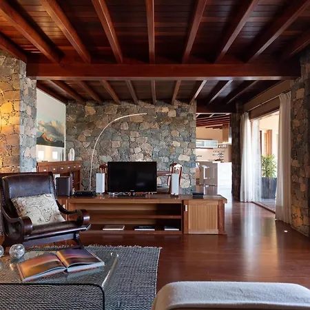 Homeforguest Oasis With Swimming Pool In 4000m2 Garden *