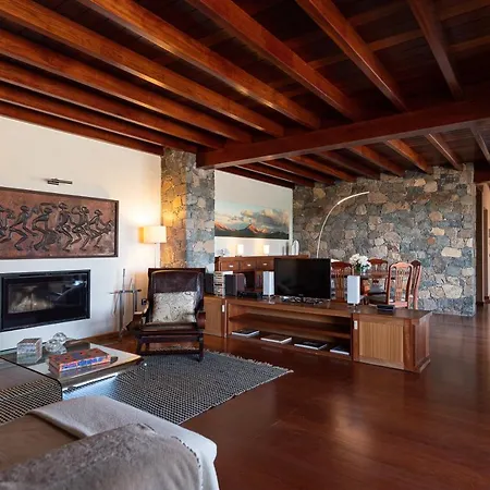 Homeforguest Oasis With Swimming Pool In 4000m2 Garden Villa *